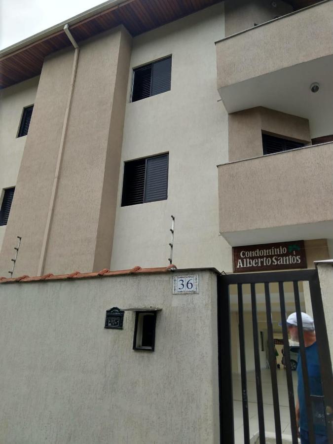 Apartamento Ubatuba, Itaguá, bem localizado, duas vagas de garagem Exterior foto