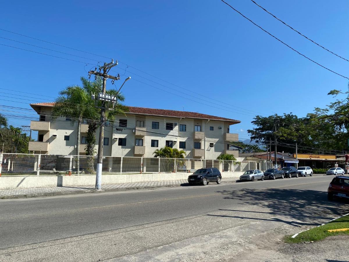 Apartamento Ubatuba, Itaguá, bem localizado, duas vagas de garagem Exterior foto