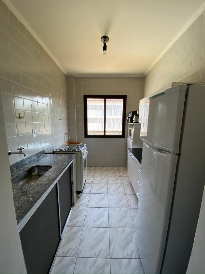 Apartamento Ubatuba, Itaguá, bem localizado, duas vagas de garagem Exterior foto