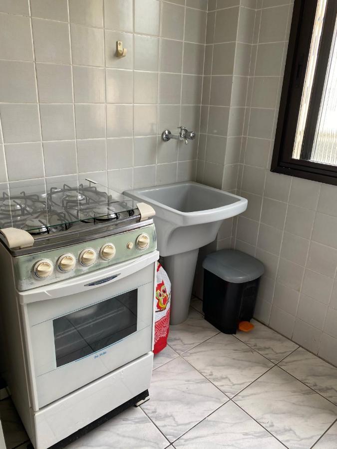 Apartamento Ubatuba, Itaguá, bem localizado, duas vagas de garagem Exterior foto