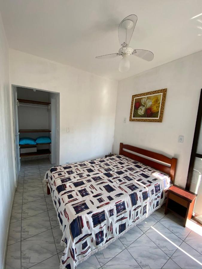 Apartamento Ubatuba, Itaguá, bem localizado, duas vagas de garagem Exterior foto